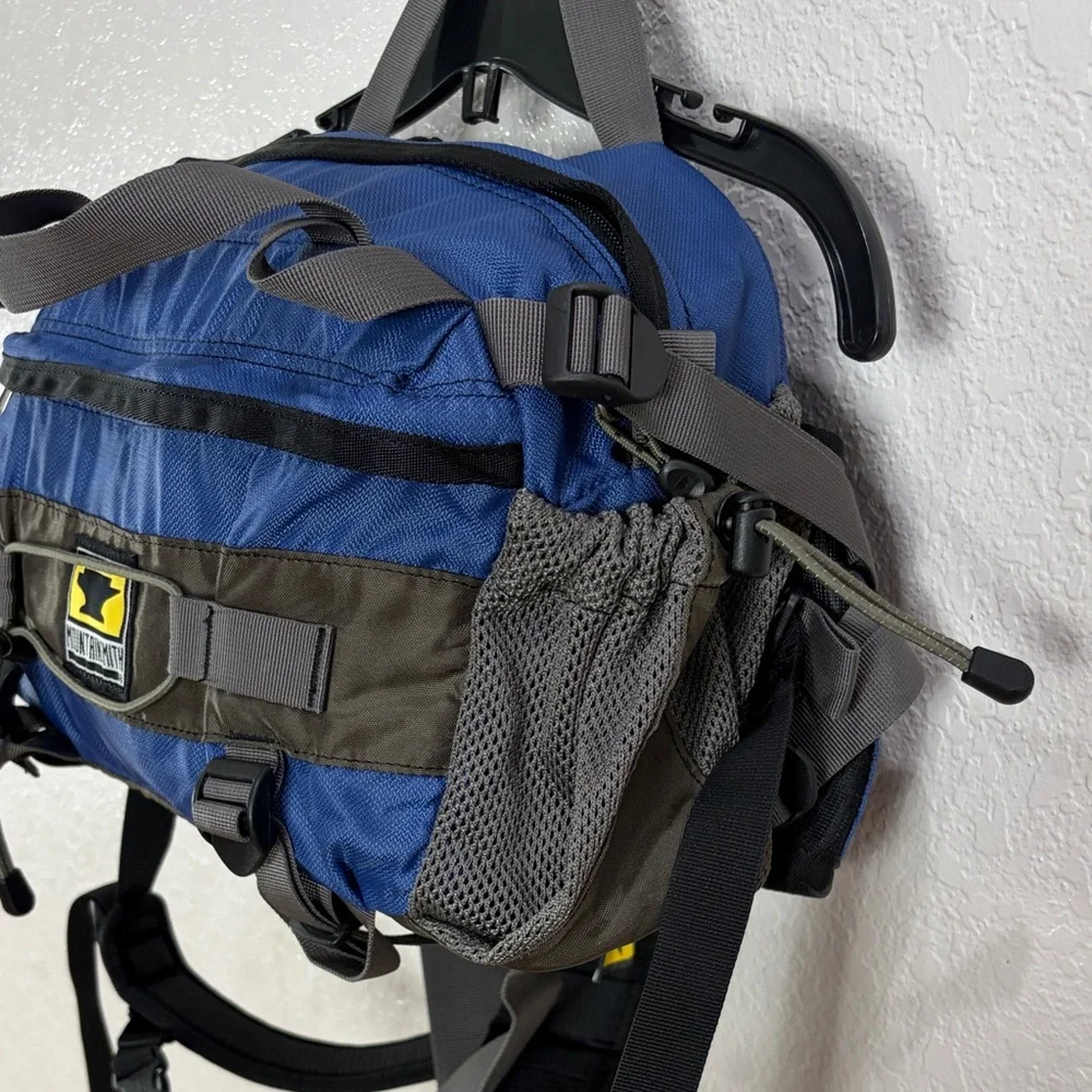 Mountainsmith,Blue and Gray Waist Pack – Hands-Free Carry - Picture 5 of 17
